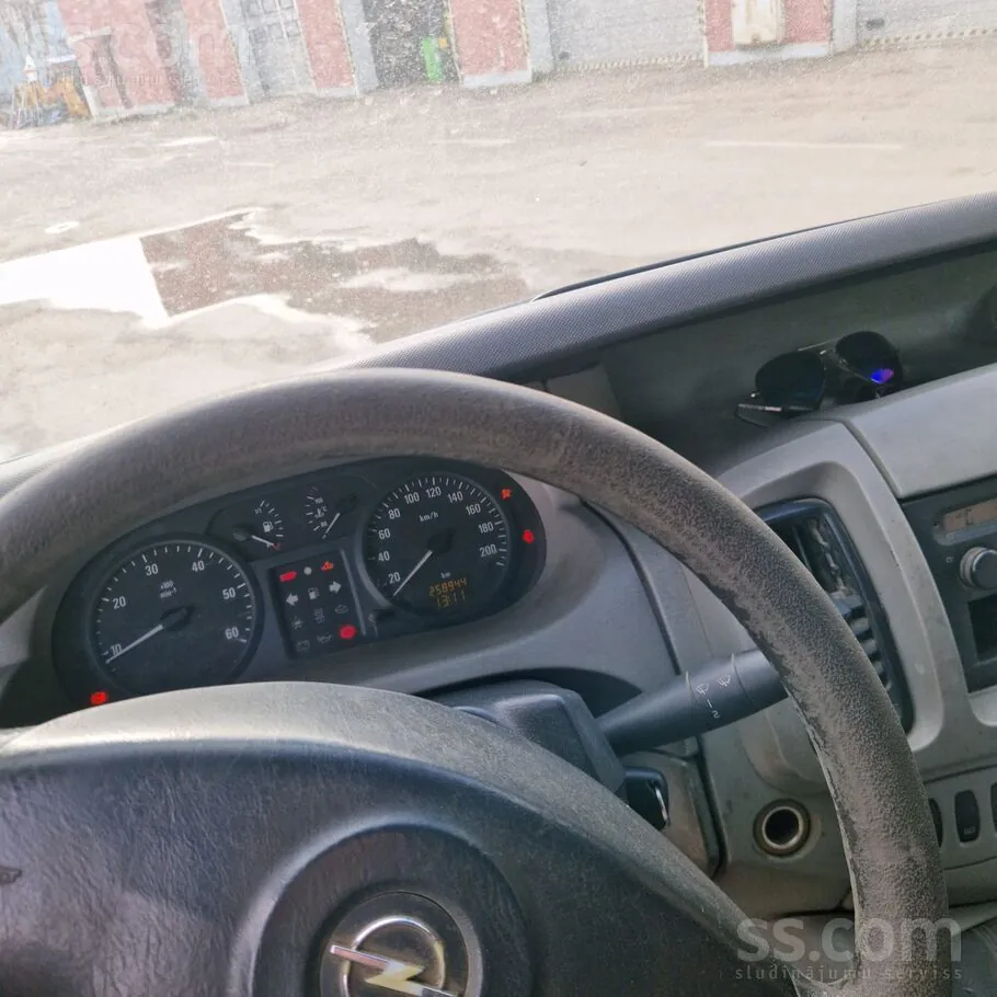 Opel Vivaro 2002 photo 5