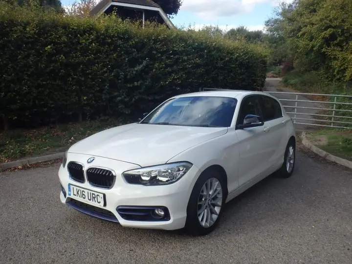BMW 1 Series 2016 photo 3