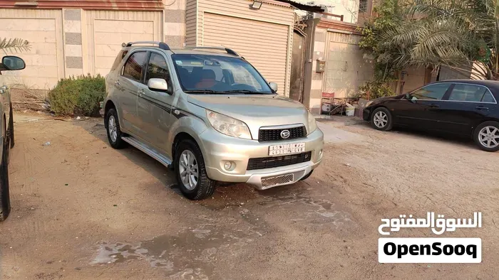 Daihatsu Terios 2013 photo 2