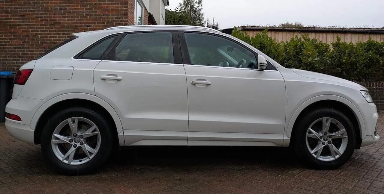 Audi Q3 2015 photo 5