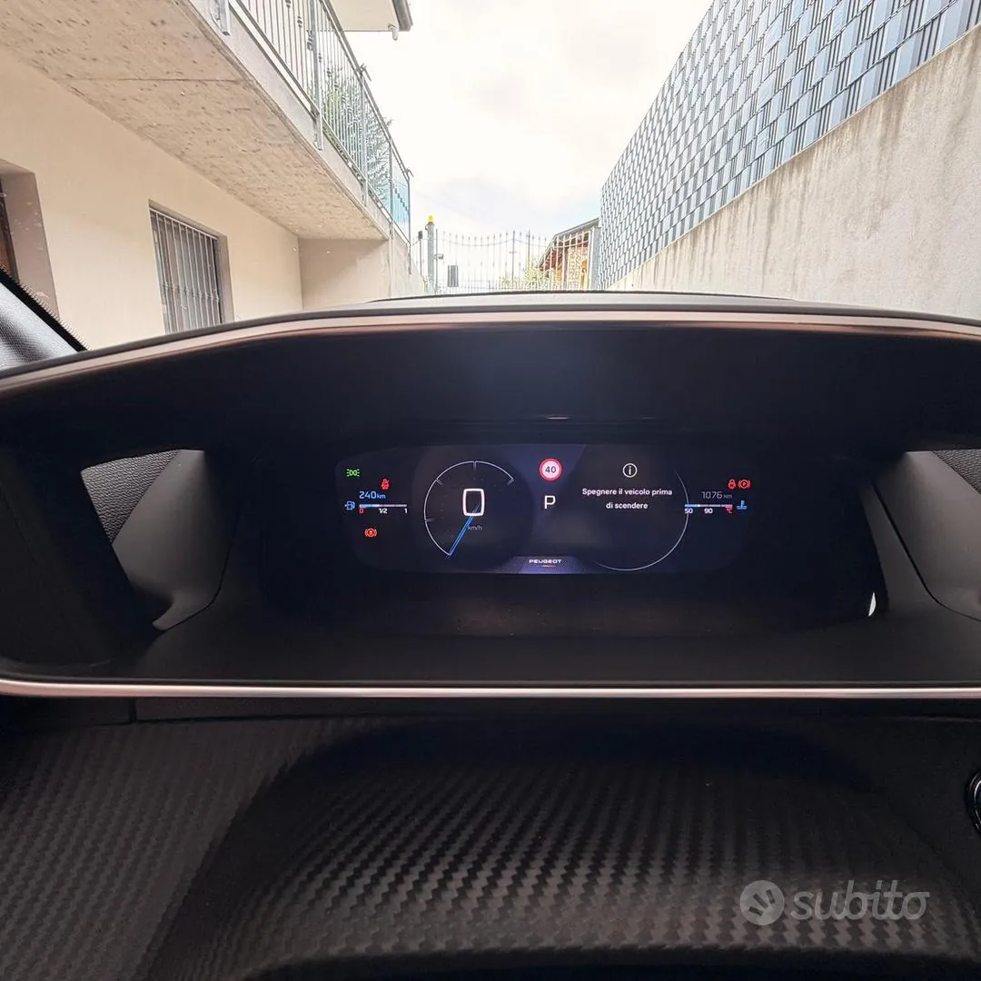 Peugeot 208 2025 photo 3