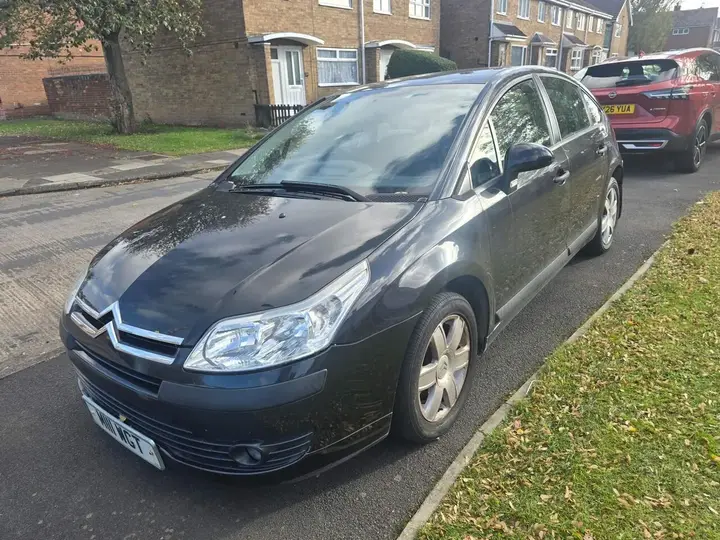 Citroen C4 2006 photo 3