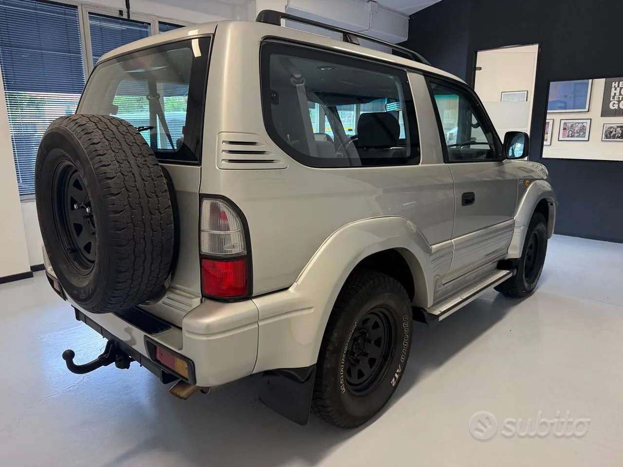 Toyota Land Cruiser 2002 photo 4