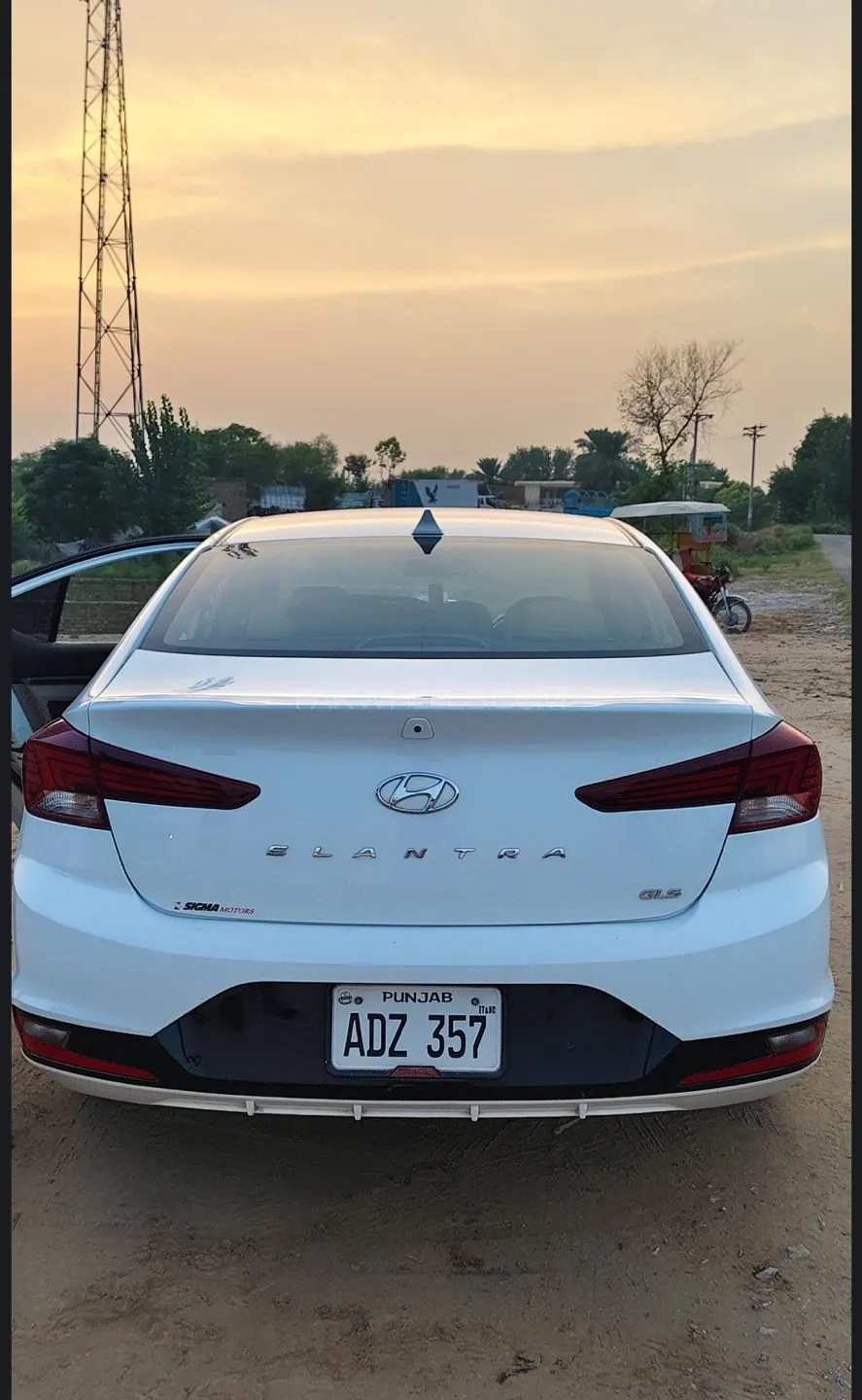 Hyundai Elantra