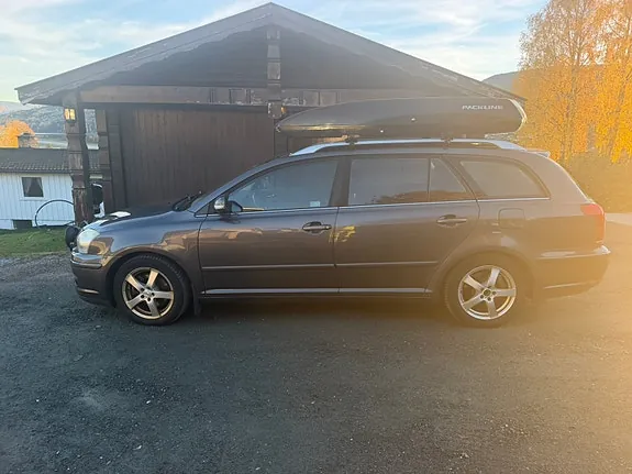 Toyota Avensis 2007 photo 2