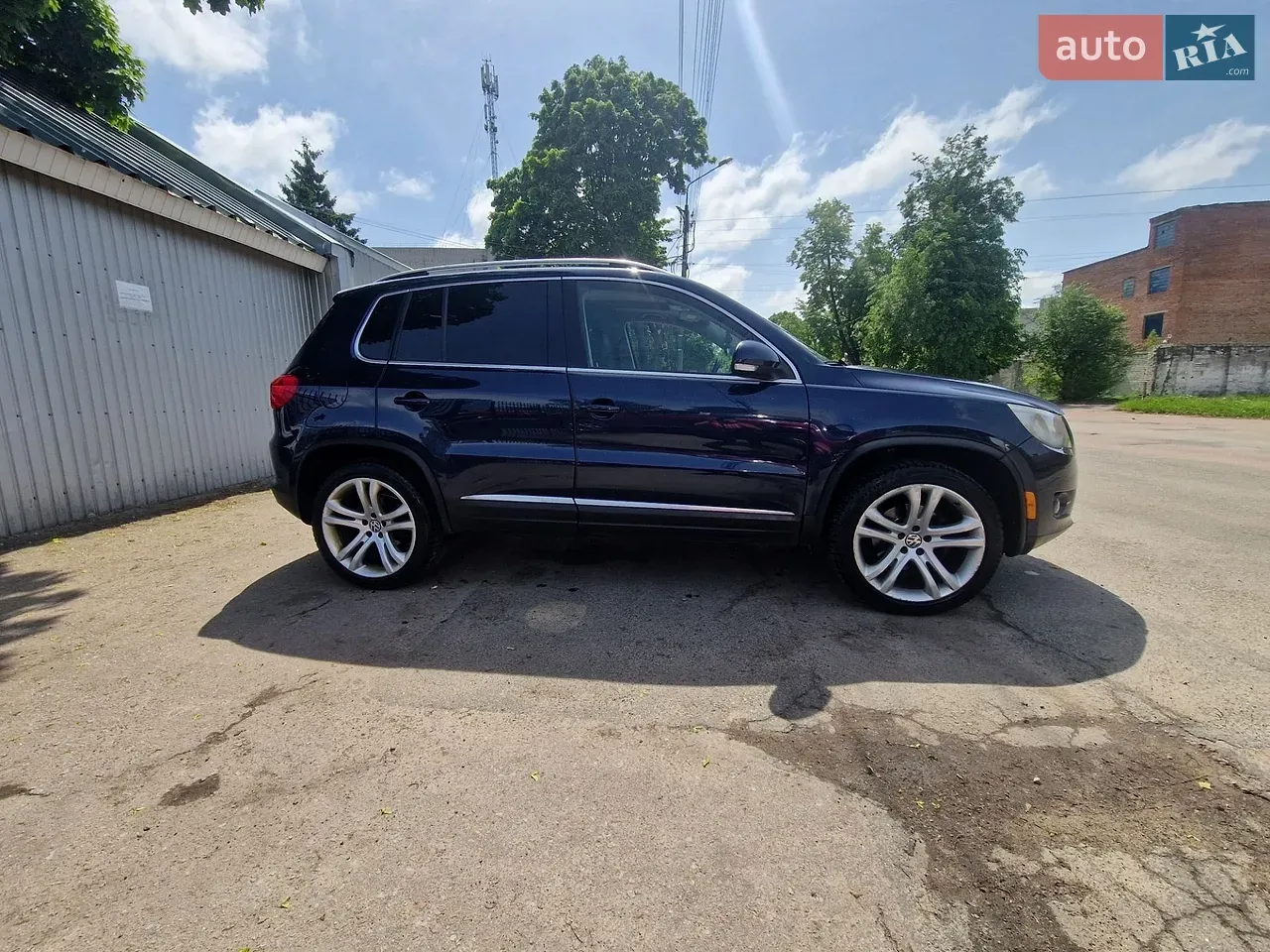 Volkswagen Tiguan 2011 photo 4