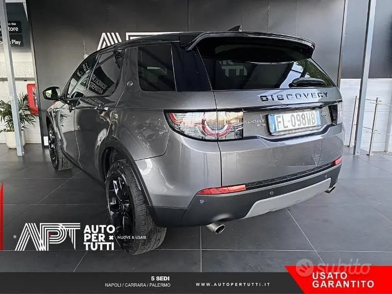 Land Rover Discovery Sport 2017 photo 4