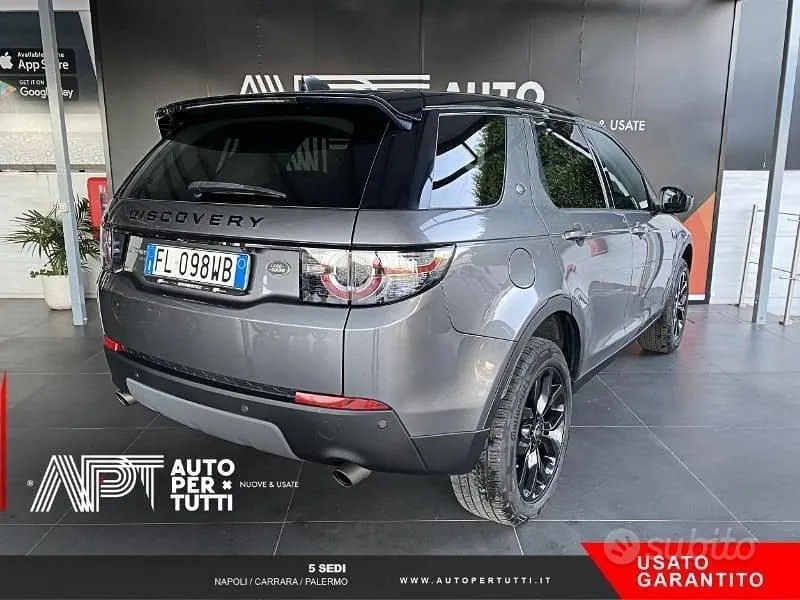 Land Rover Discovery Sport 2017 photo 3