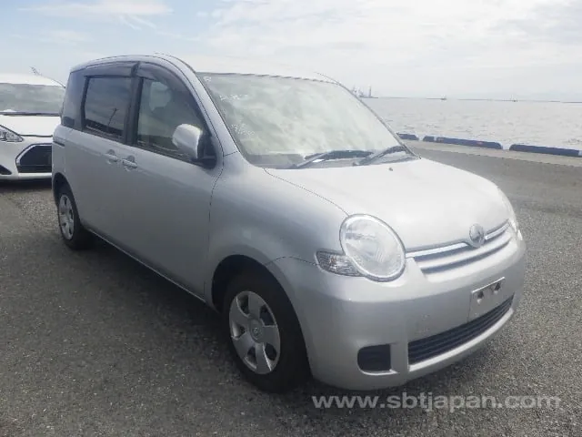 Toyota Sienta G