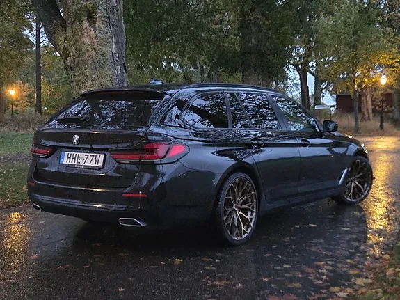BMW 530E 2021 photo 2