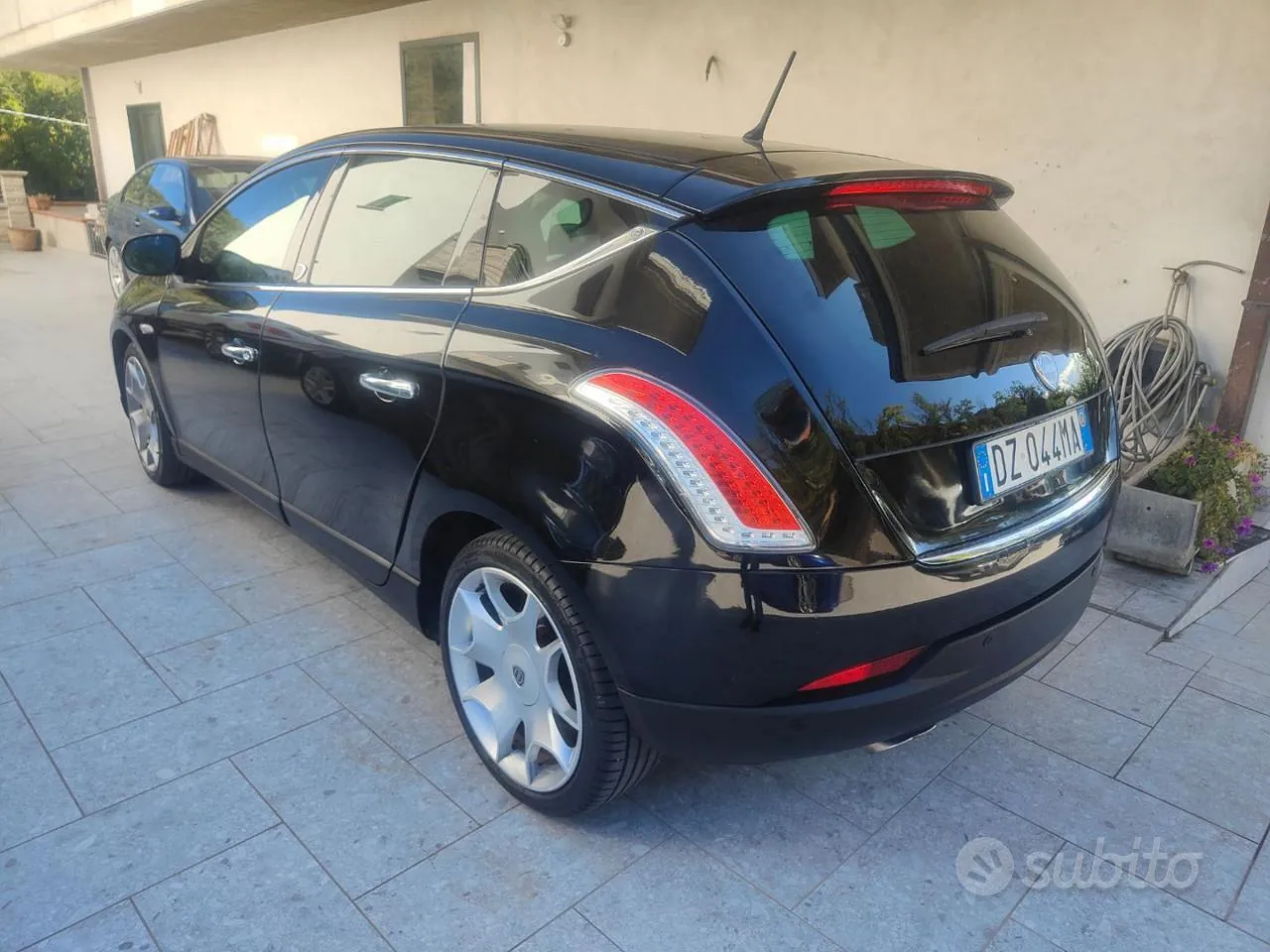 Lancia Delta 2010 photo 3