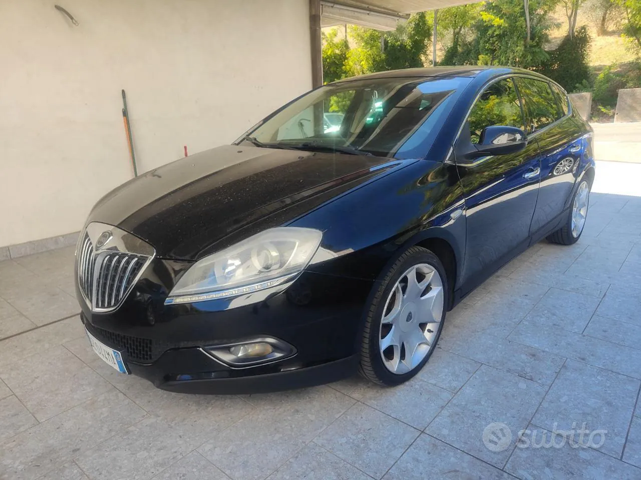 Lancia Delta 2010 photo 2