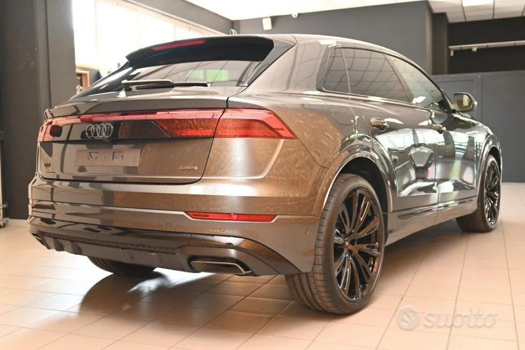 Audi Q8 2023 photo 3