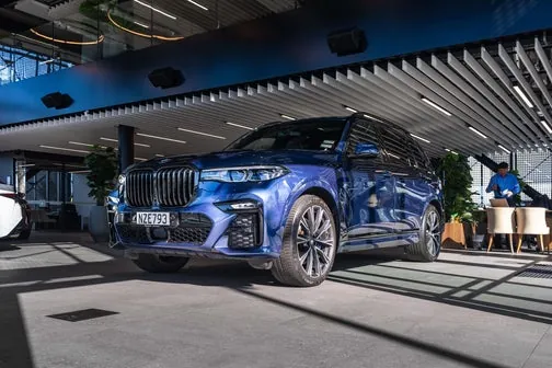 BMW X7