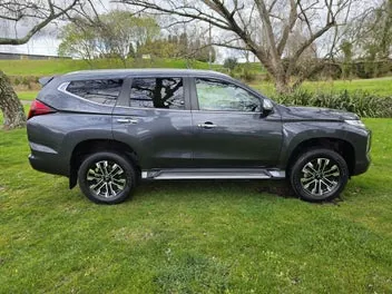 Mitsubishi Pajero Sport 2022 photo 3