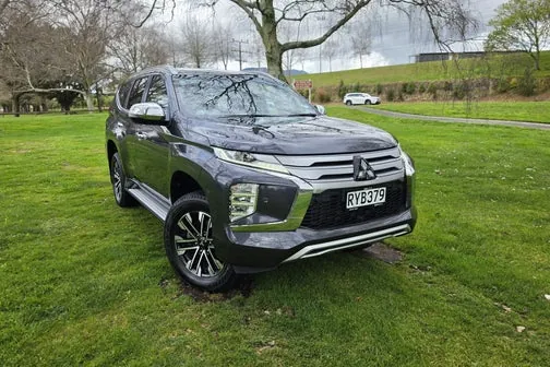 Mitsubishi Pajero Sport