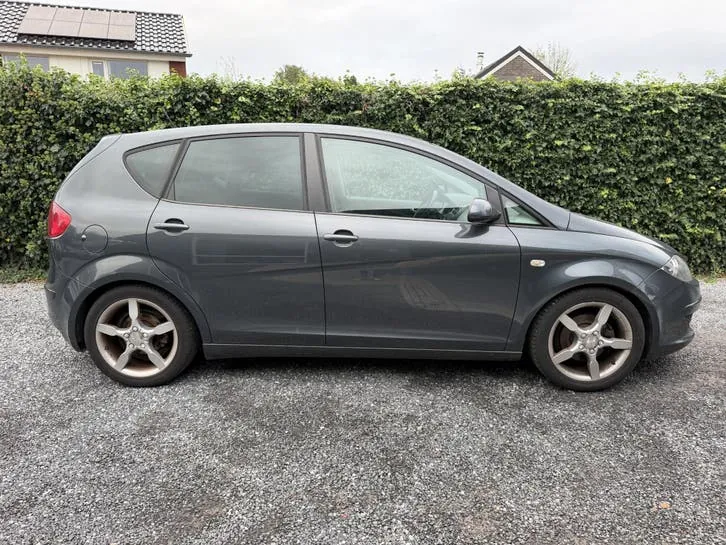 Seat Altea 2006 photo 2