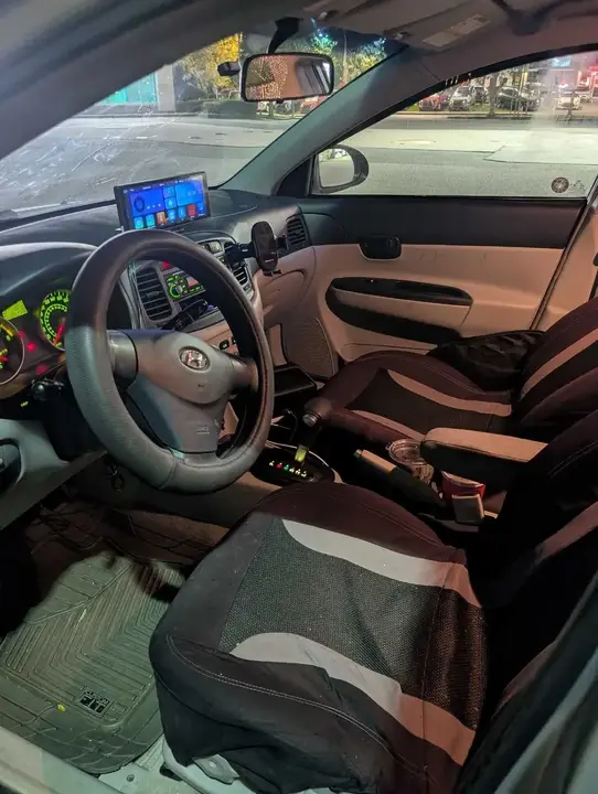 Hyundai Accent 2006 photo 4