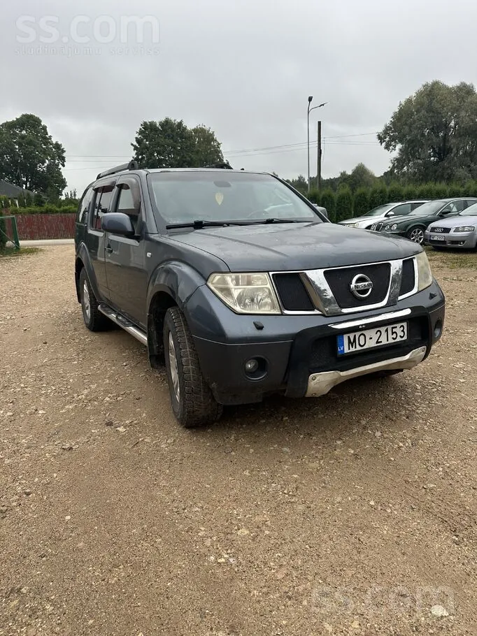 Nissan Pathfinder 2006 photo 2
