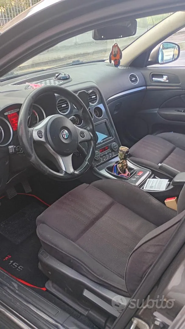 Alfa Romeo 159 2008 photo 4