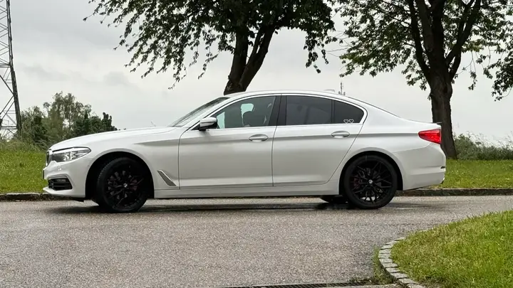 BMW 520D 2018 photo 2