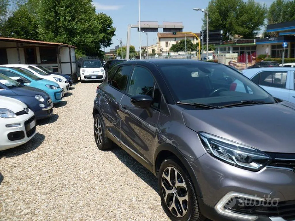 Renault Captur 2017 photo 2