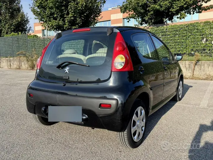 Peugeot 107 2007 photo 4