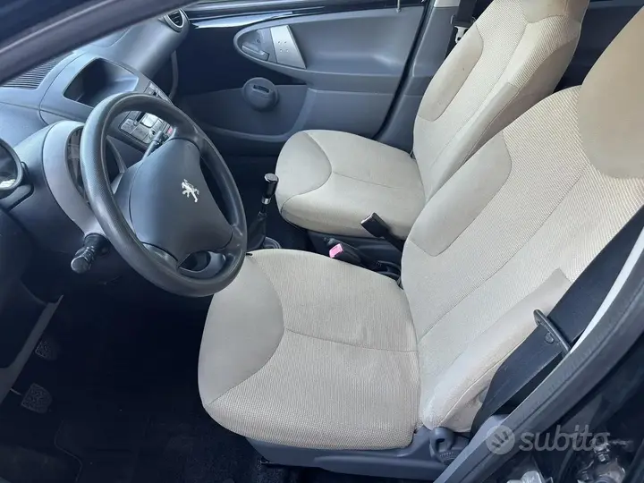 Peugeot 107 2007 photo 5