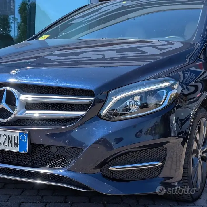 Mercedes-Benz B 180 2018 photo 2