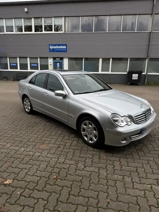 Mercedes-Benz C180