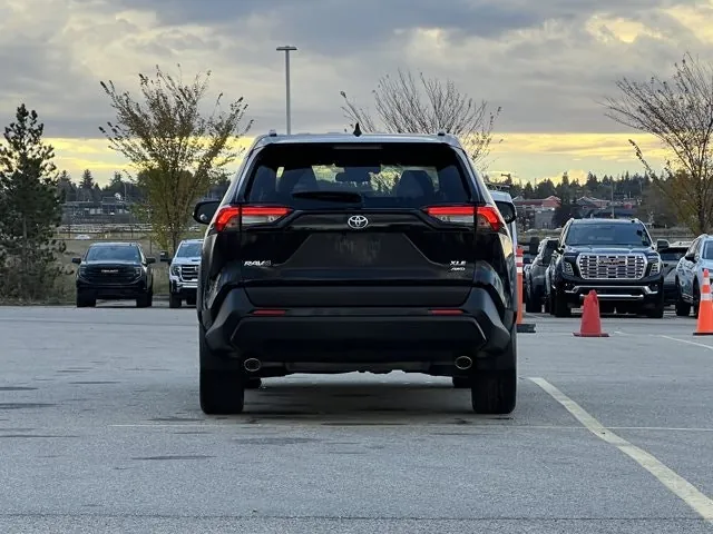 Toyota Rav4 2023 photo 5