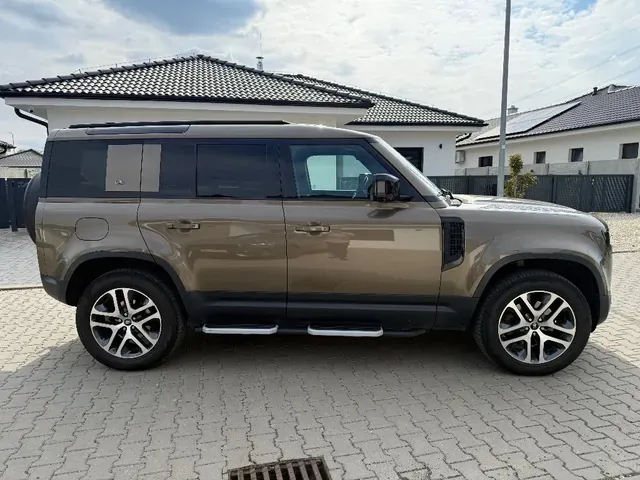 Land Rover Defender 2021 photo 4