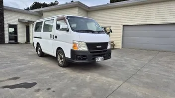 Isuzu Como 2008 photo 2