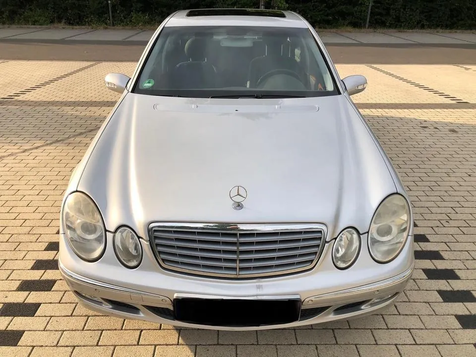 Mercedes-Benz E 270