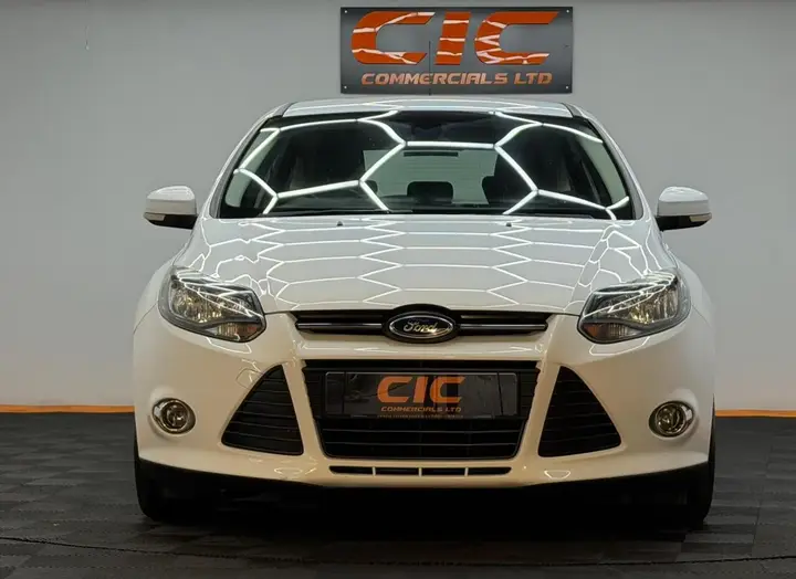 Ford Focus 2013 photo 2