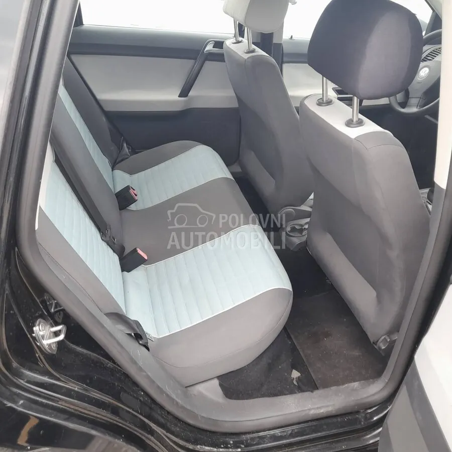 Volkswagen Polo 2008 photo 2