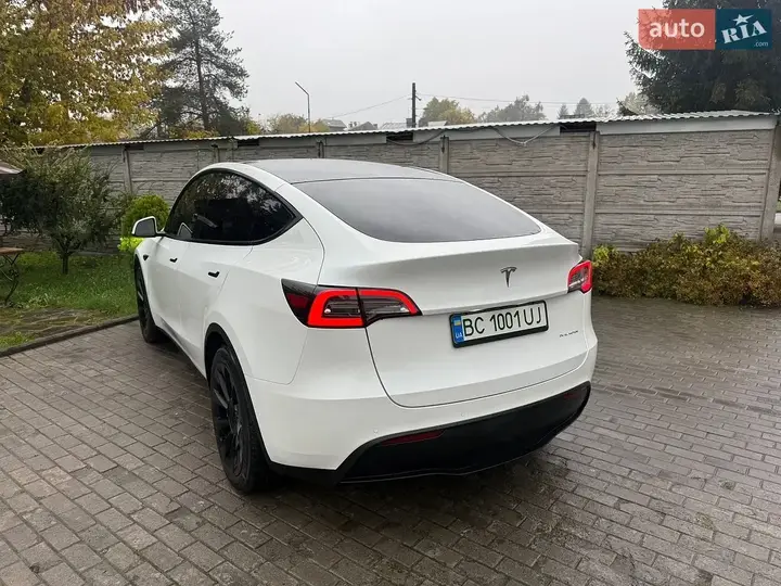 Tesla Model Y 2020 photo 5
