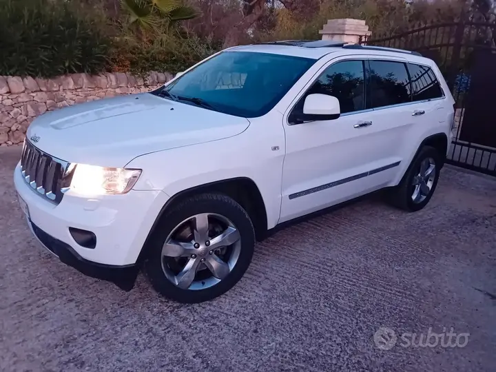 Jeep Grand Cherokee 2013 photo 2