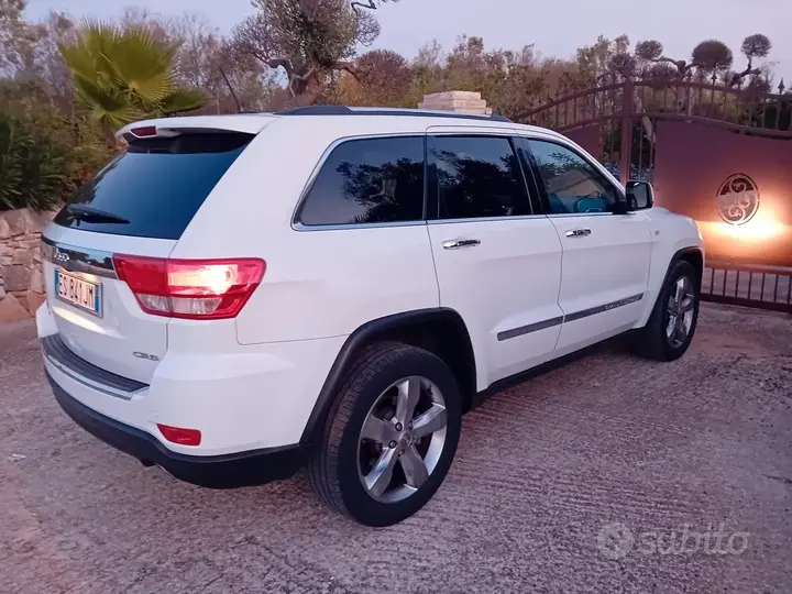Jeep Grand Cherokee 2013 photo 4
