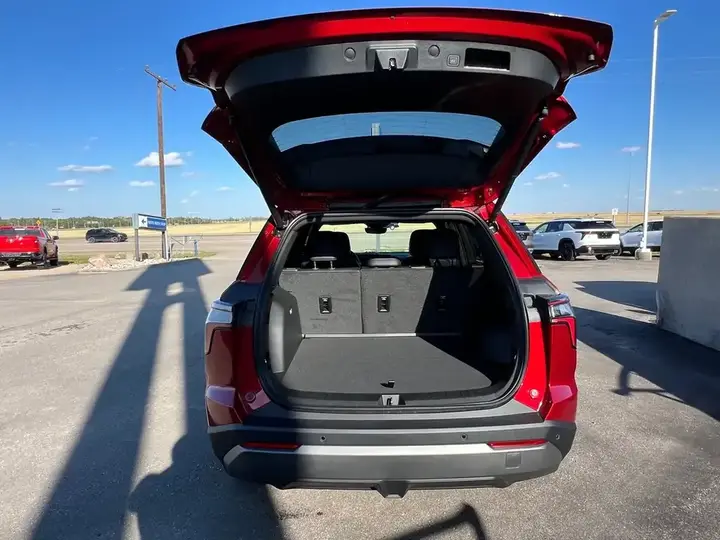 Chevrolet Equinox 2027 photo 5