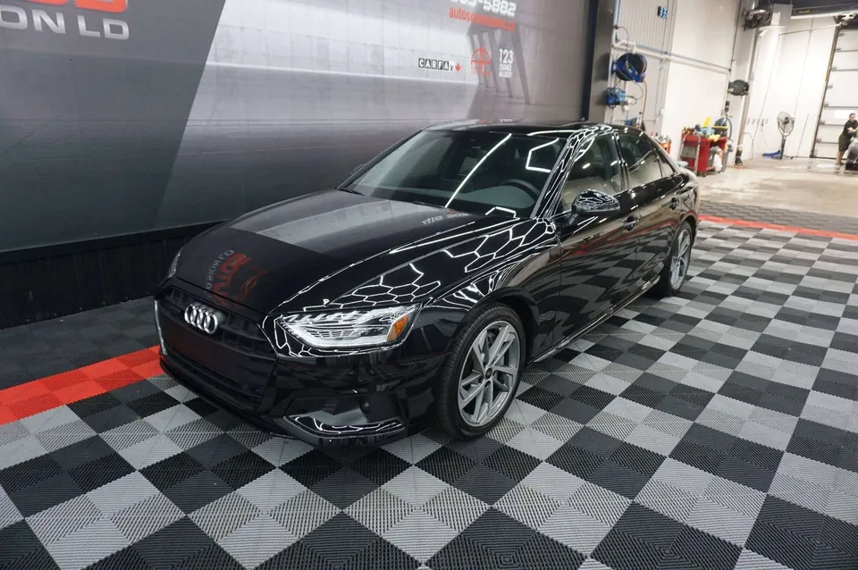 Audi A4 2025 photo 3