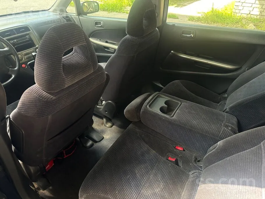 Honda Stream 2002 photo 5