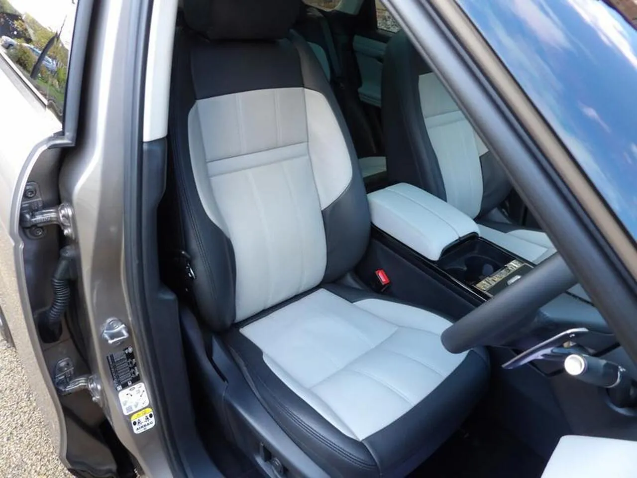 Land Rover Range Rover Evoque 2023 photo 5