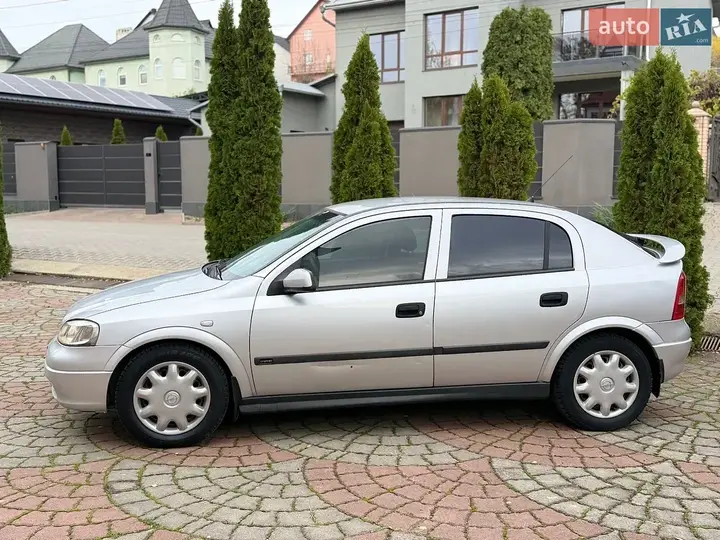 Opel Astra 2000 photo 3