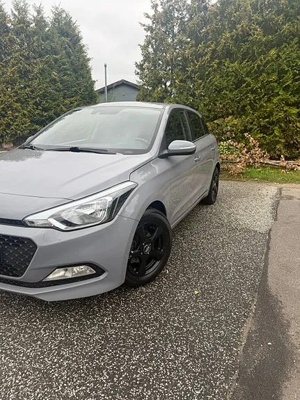 Hyundai I20 2015 photo 2