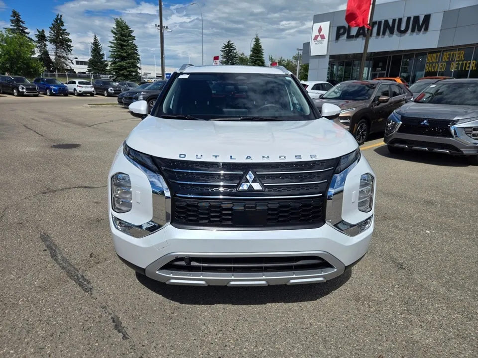 Mitsubishi Outlander 2024 photo 2