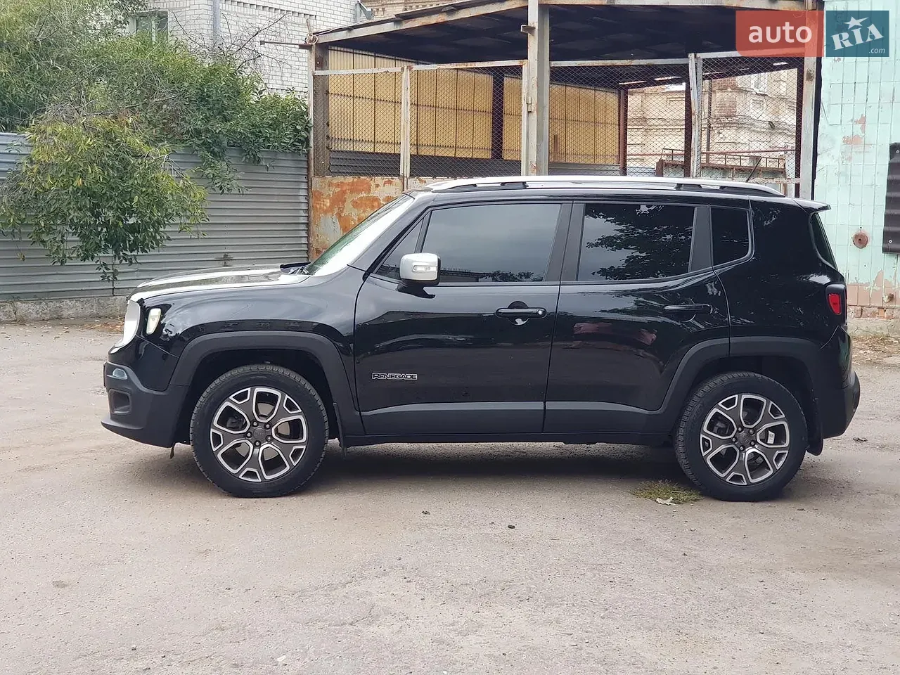 Jeep Renegade 2017 photo 2