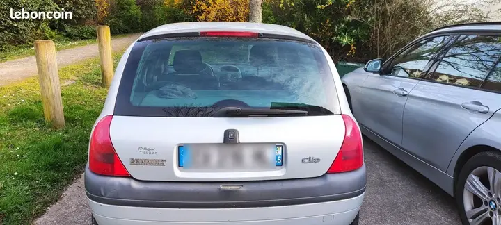 Renault Clio 1998 photo 2