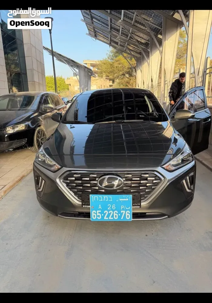 Hyundai Ioniq