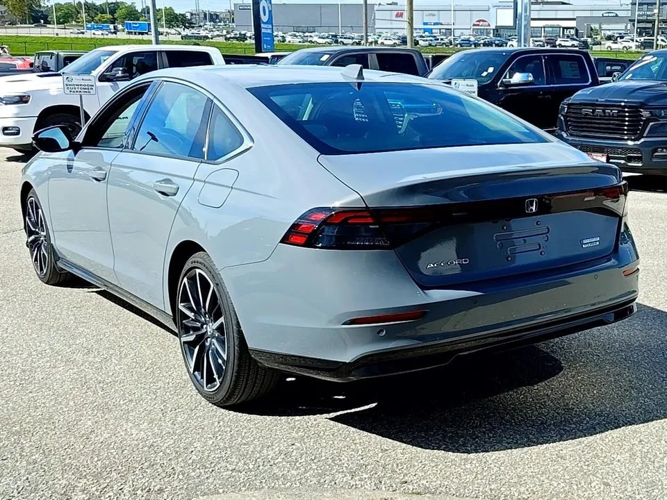Honda Accord 2026 photo 5